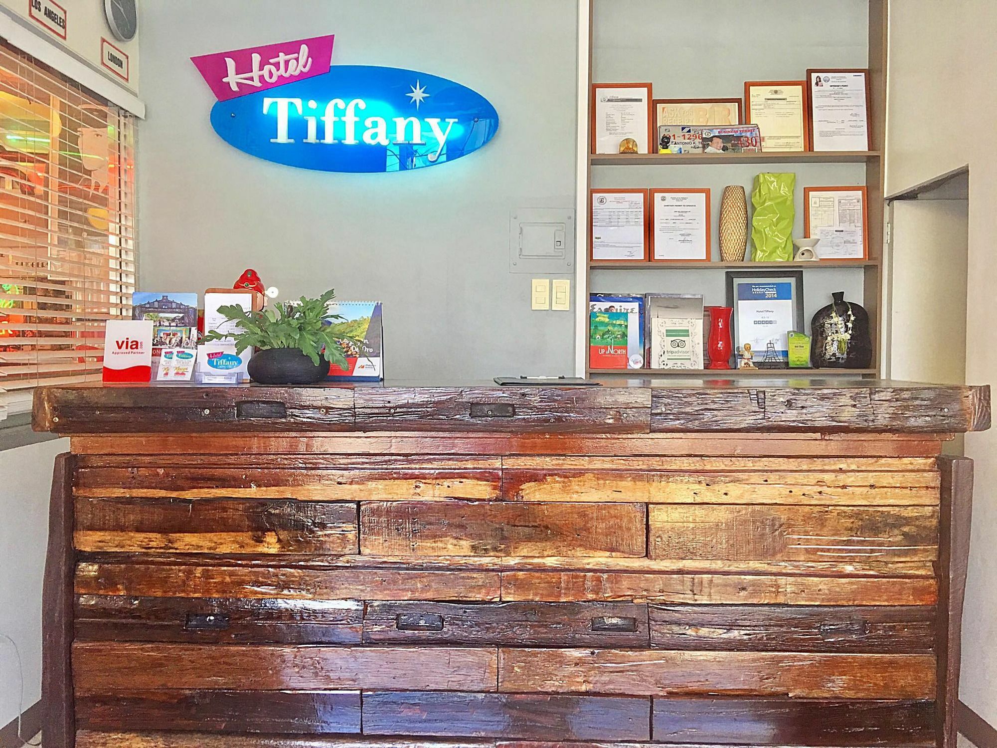 Hotel Tiffany לאואג מראה חיצוני תמונה